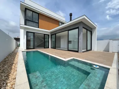 Casa de Condomínio com 3 Quartos à venda, 319m² no Balneario Pereque, Porto Belo