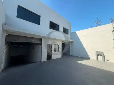Galpão/Depósito/Armazém à venda, 420m² no Vila Ema, São Paulo