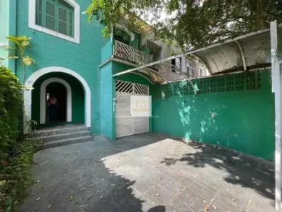 Sobrado com 3 Quartos para alugar, 350m² no Pompéia, Santos