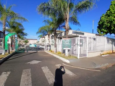 Apartamento com 2 Quartos para alugar, 49m² no Mansour, Uberlândia