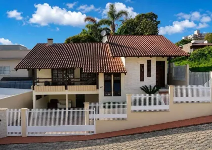 Casa com 3 Quartos à venda, 207m² no Eugênio Schneider, Rio do Sul