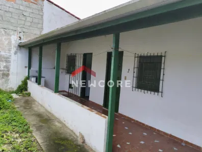 Casa com 1 Quarto à venda, 145m² no Poiares, Caraguatatuba