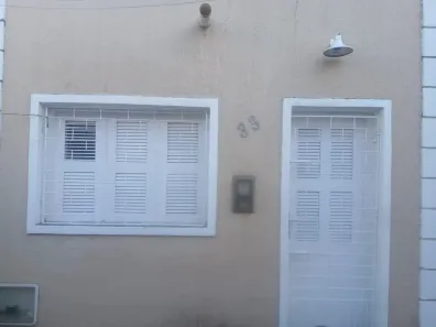 Casa com 2 Quartos para alugar, 75m² no Benfica, Fortaleza