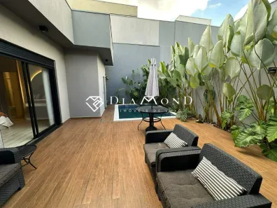 Casa de Condomínio com 3 Quartos à venda, 206m² no Laranjeiras, Uberlândia