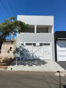 Casa com 3 Quartos para alugar, 120m² no Pousada da Esperança I, Bauru