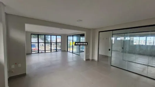Sala Comercial para alugar, 75m² no Floresta, Joinville