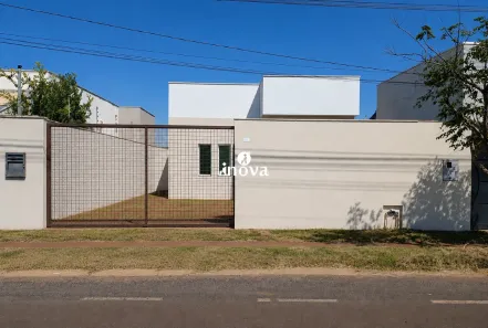 Casa com 2 Quartos à venda, 59m² no Parque das Laranjeiras II, Uberaba