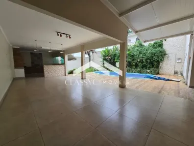Sobrado com 4 Quartos para alugar, 468m² no Tabajaras, Uberlândia