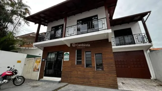 Casa com 3 Quartos para alugar, 116m² no Forquilhinha, São José