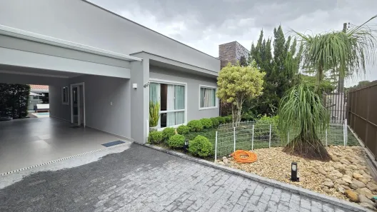Casa com 3 Quartos à venda, 2128m² no Costa e Silva, Joinville
