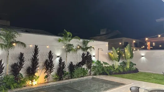 Casa de Condomínio com 5 Quartos à venda, 292m² no Jardins Madri, Goiânia