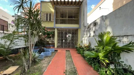 Prédio Comercial para alugar, 250m² no Nazaré, Belém