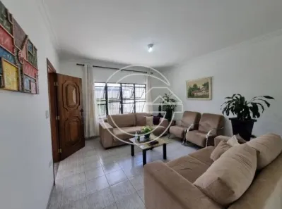 Casa com 3 Quartos à venda, 180m² no Centro, Marília
