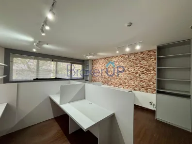 Sala Comercial para alugar, 40m² no Três Figueiras, Porto Alegre