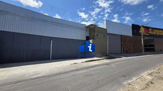 Galpão/Depósito/Armazém para venda ou aluguel, 900m² no Riacho das Pedras, Contagem