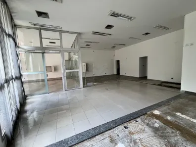 Prédio Comercial para alugar, 700m² no Santa Maria, Santo André