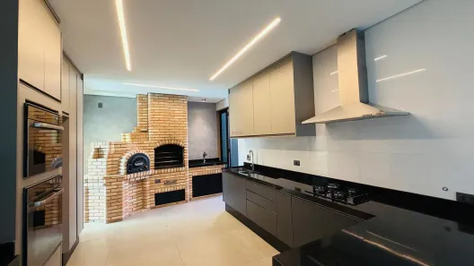 Sobrado com 3 Quartos para alugar, 240m² no Jardim Ermida I, Jundiaí