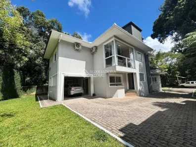 Casa com 5 Quartos à venda, 260m² no Ipê Amarelo, Gramado
