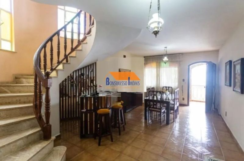 Casa com 4 quartos — Palmares, Belo Horizonte