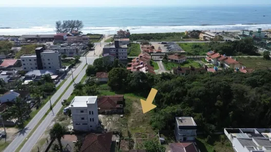 Lote/Terreno à venda, 450m² no Barra do Saí, Itapoá