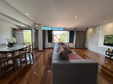 Casa com 5 Quartos à venda, 289m² no Jardim Nápoles, Londrina