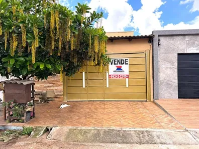Casa com 3 Quartos à venda, 120m² no Residencial Center Ville, Goiânia