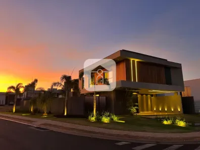 Casa de Condomínio com 4 Quartos para alugar, 354m² no Nova Uberlândia, Uberlândia