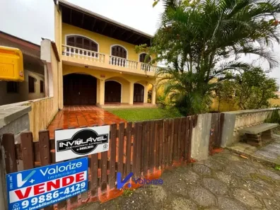 Sobrado com 5 Quartos à venda, 211m² no , Pontal do Paraná