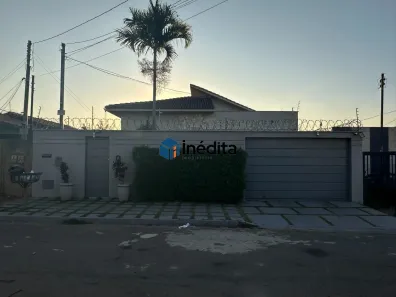 Casa com 3 Quartos à venda, 250m² no Setor Faiçalville, Goiânia