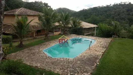 Fazenda/Sítio com 5 Quartos à venda, 100m² no , Monteiro Lobato