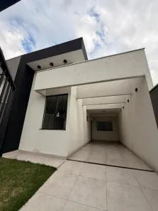 Casa com 3 Quartos à venda, 90m² no Parque Hortência, Maringá