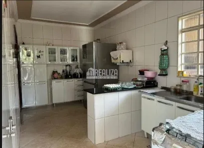 Casa com 4 Quartos à venda, 181m² no Recreio dos Bandeirantes, Uberaba