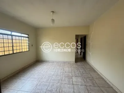 Casa com 3 Quartos à venda, 201m² no Fabrício, Uberaba