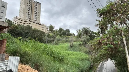 Lote/Terreno à venda, 672m² no Ouro Preto, Belo Horizonte