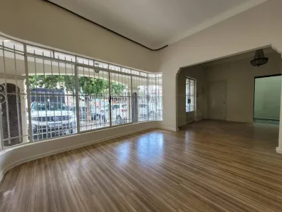 Casa com 4 Quartos para alugar, 305m² no Centro, Piracicaba