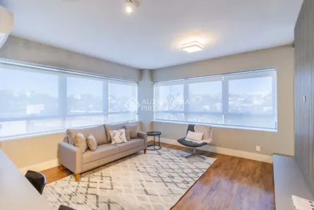 Apartamento com 1 Quarto para alugar, 60m² no Chácara das Pedras, Porto Alegre