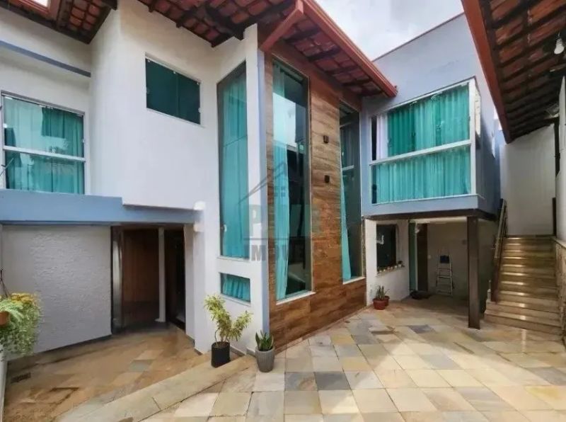 Casa com 3 quartos — Alto Caiçaras, Belo Horizonte