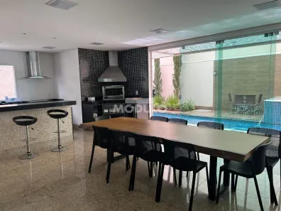 Casa de Condomínio com 5 Quartos para alugar, 550m² no Nova Uberlândia, Uberlândia