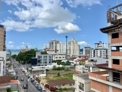 Apartamento com 2 Quartos à venda, 68m² no Canto, Florianópolis
