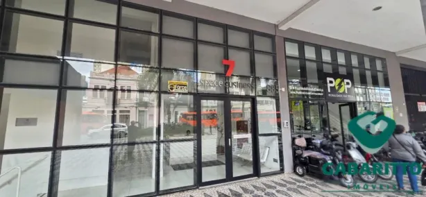 Sala Comercial para alugar, 125m² no Rebouças, Curitiba