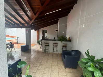 Casa com 5 Quartos à venda, 280m² no Jardim Autonomista, Campo Grande