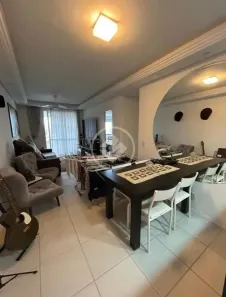 Apartamento com 2 Quartos à venda, 75m² no Barreiros, São José