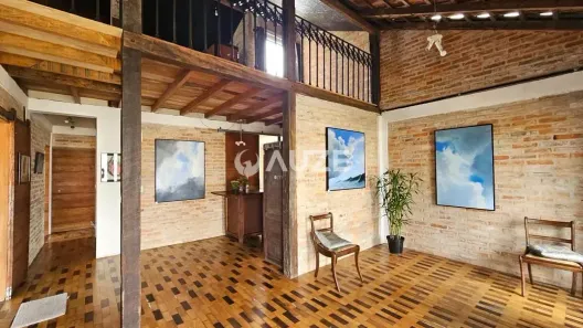 Casa com 2 Quartos à venda, 165m² no Pinheirinho, Curitiba
