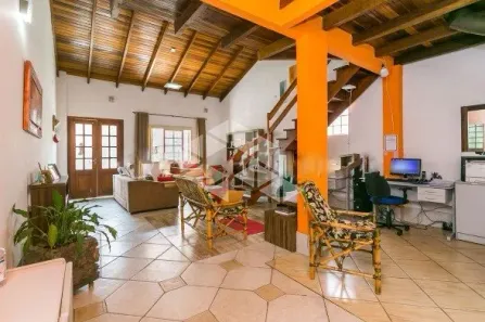 Casa com 3 Quartos à venda, 251m² no Camaquã, Porto Alegre