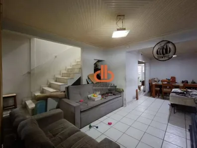 Sobrado com 3 Quartos à venda, 150m² no Marapé, Santos