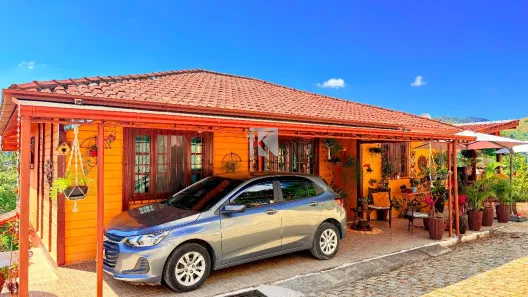 Casa de Condomínio com 4 Quartos à venda, 177m² no Cascata do Imbuí, Teresópolis