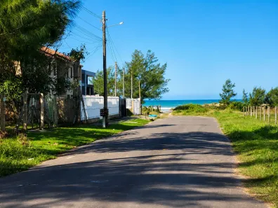 Lote/Terreno à venda, 250m² no , Capão da Canoa
