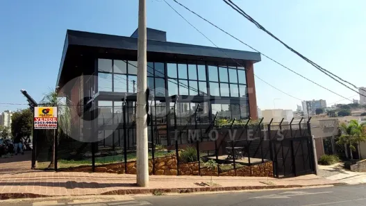 Prédio Comercial à venda, 735m² no Saraiva, Uberlândia