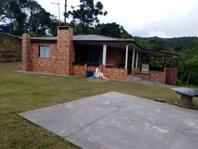 Fazenda/Sítio com 2 Quartos à venda, 164m² no Centro, São José dos Pinhais