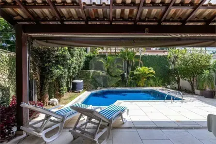Casa de Condomínio com 4 Quartos à venda, 390m² no Chácara Monte Alegre, São Paulo